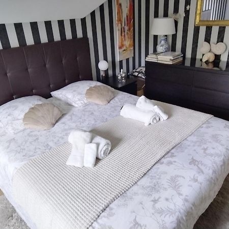 Bed and Breakfast Chez Helene Сен-Кулом Экстерьер фото